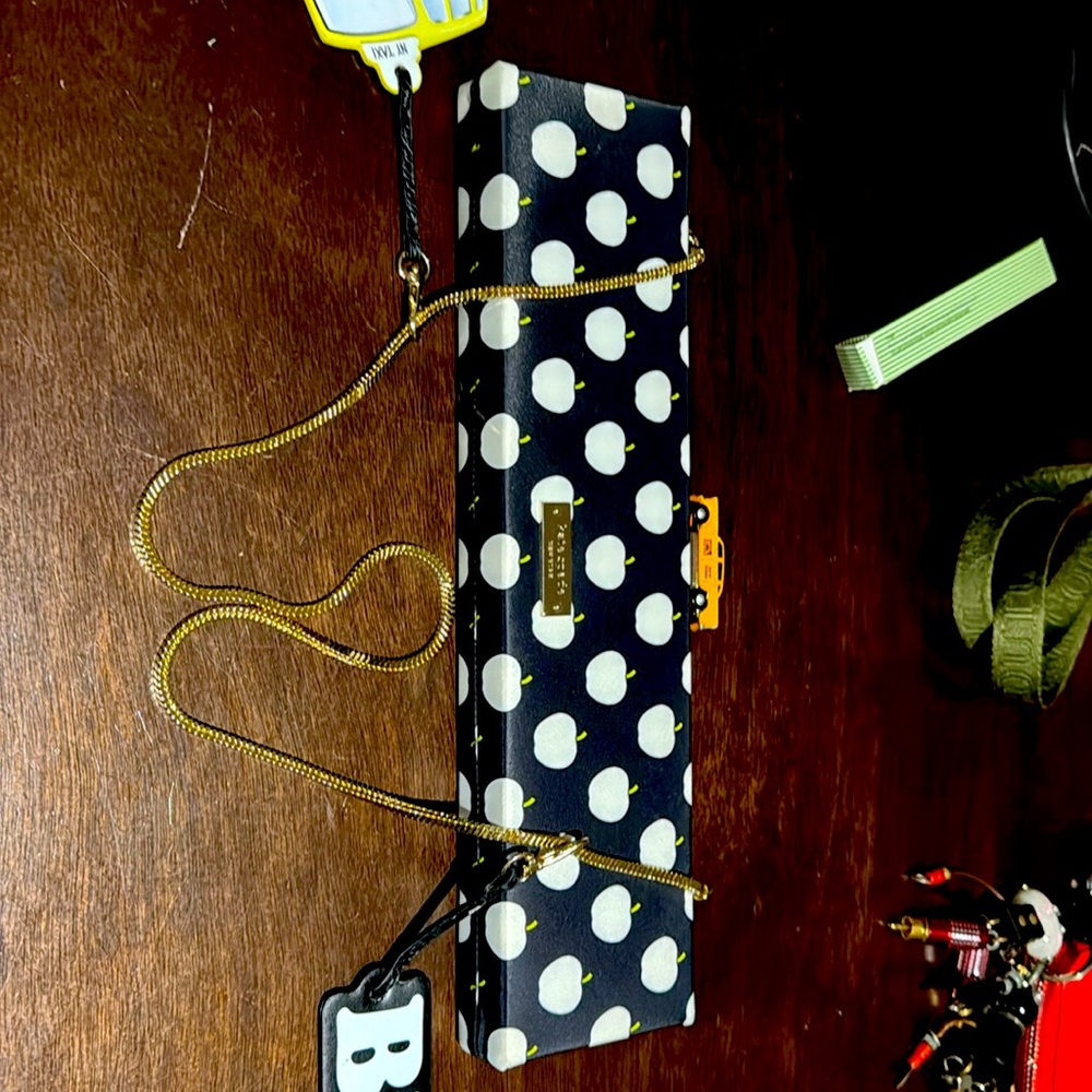 ❤️ “Authentic Kate Spade 2013 Far From The Tree Off Duty Frame Clutch Bag” ❤️